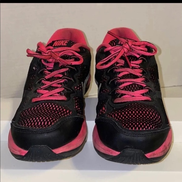 Nike Sneakers - Picture 3 of 6